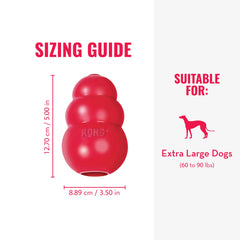 Perro extra grande jugando con KONG Classic, promoviendo actividad física y mental