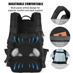 kookoomia mochila junto a botella para comparar tamaño y capacidad