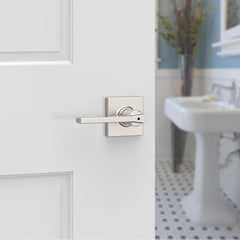 Kwikset Casey primer plano del acabado satin nickel con resistencia al desgaste