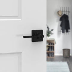 Kwikset Casey detalle de la palanca cuadrada que mejora el agarre y la estética