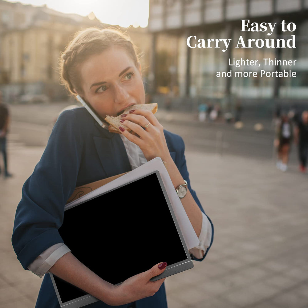 KYY en estación de trabajo con smartphone y teclado, ideal para home office