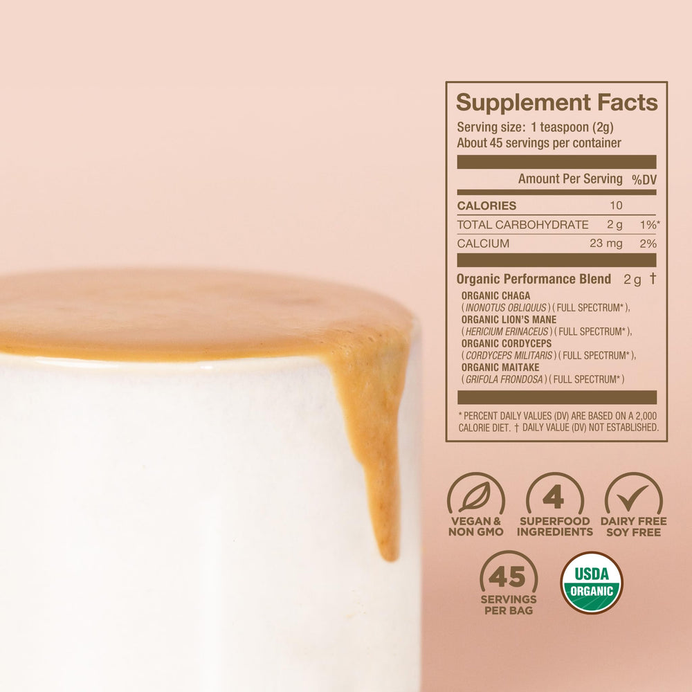 Laird Superfood mezclado en café demostrando integración y conveniencia diaria