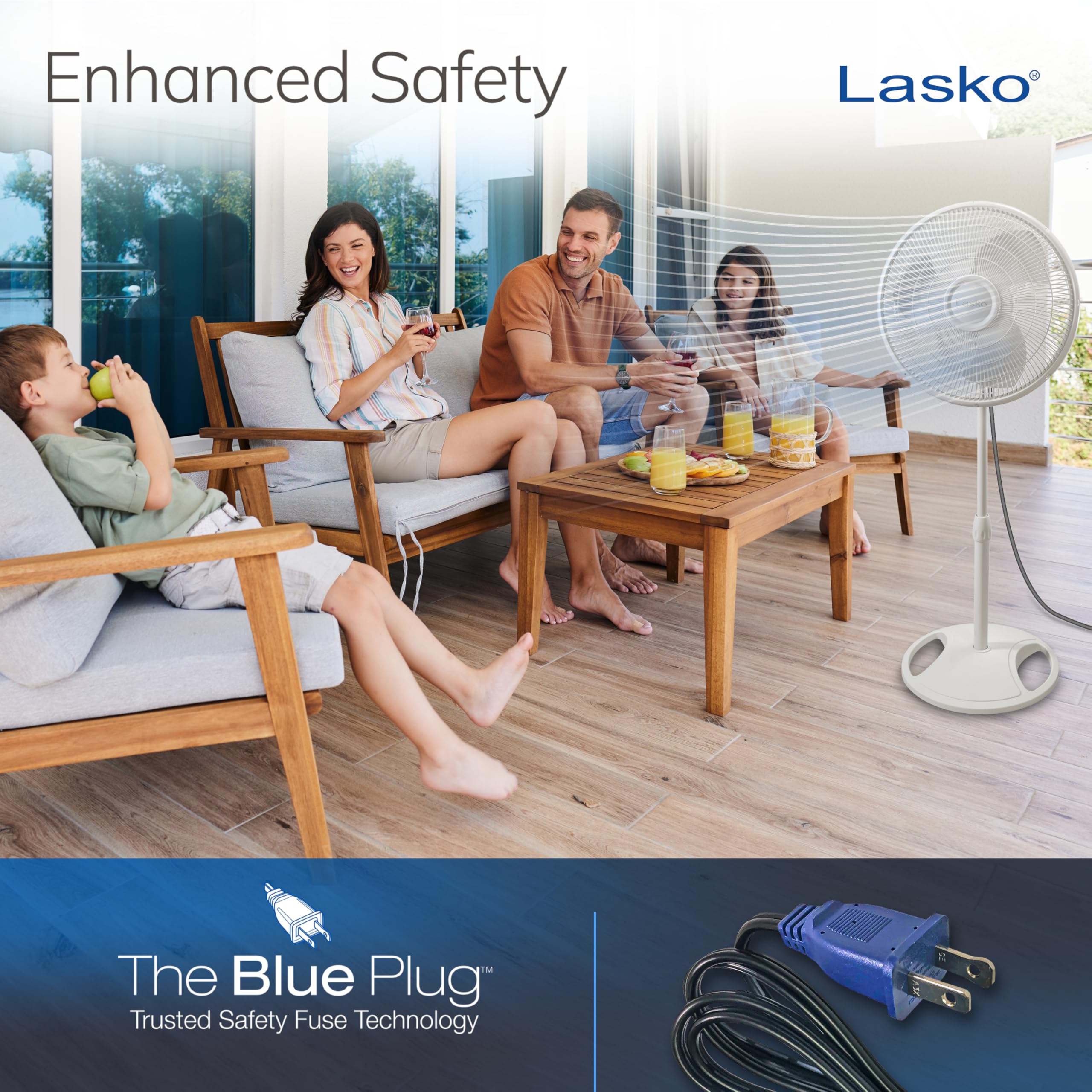 Lasko 2520 en sala de estar ofreciendo frescura y circulación silenciosa