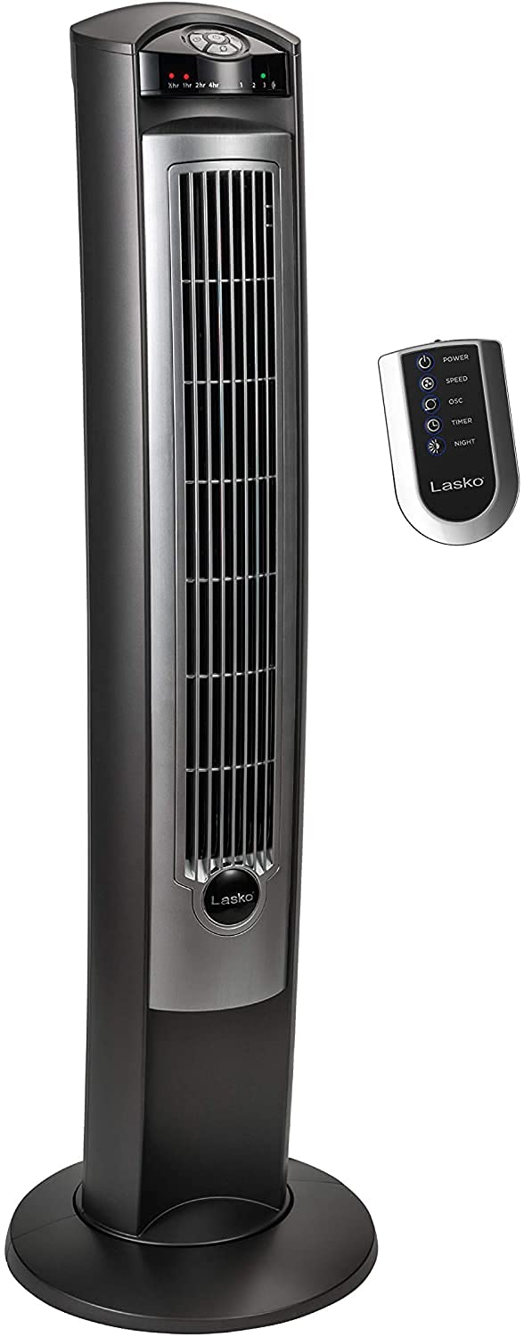 Lasko ventilador frontal plata mostrando diseño esbelto y flujo constante