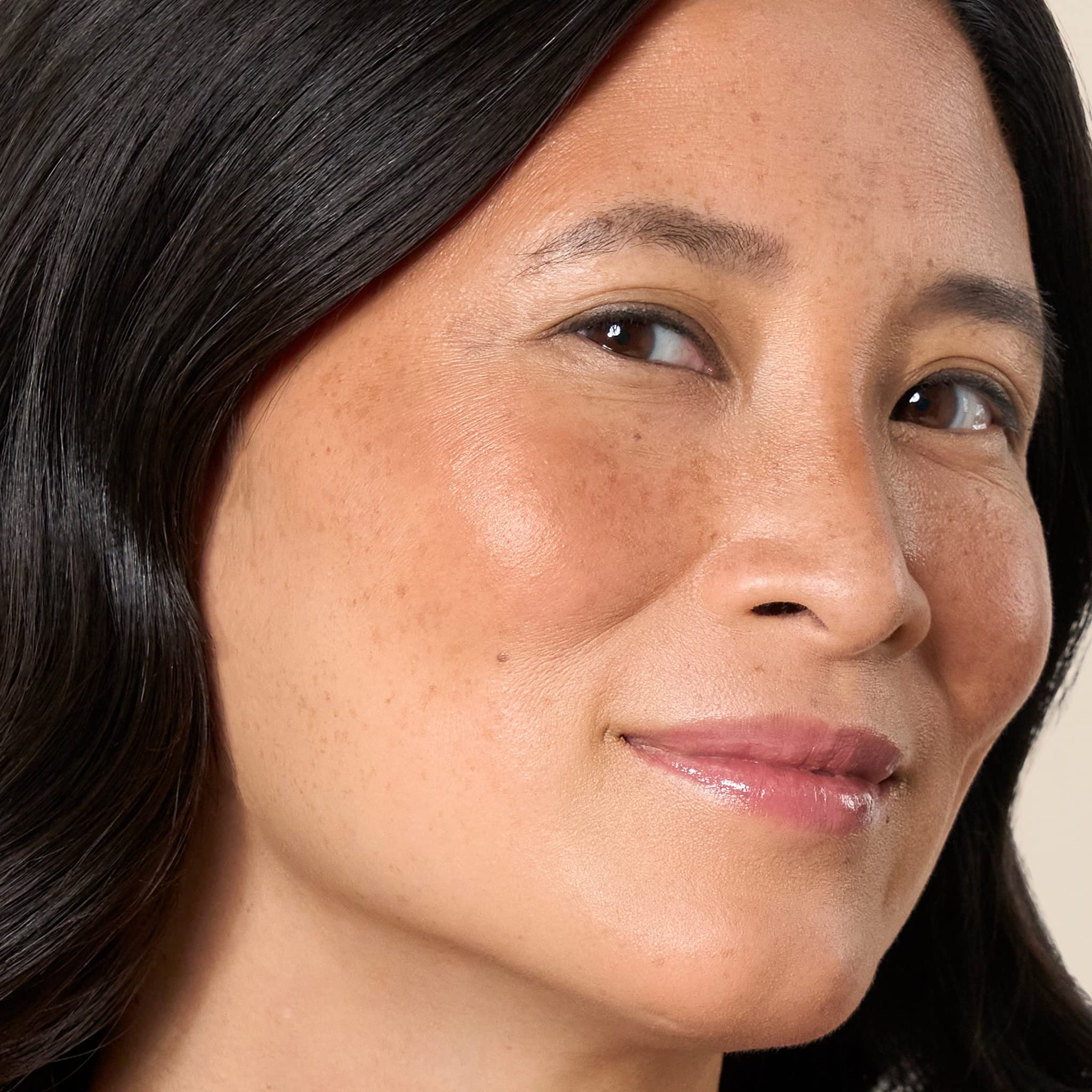 LAURA GELLER etiqueta con ingredientes y beneficios antioxidantes legibles