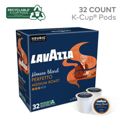 Lavazza cápsulas en mano demostrando facilidad de uso y rapidez