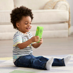 LeapFrog niño usando el teléfono, fomenta juego simbólico y lenguaje