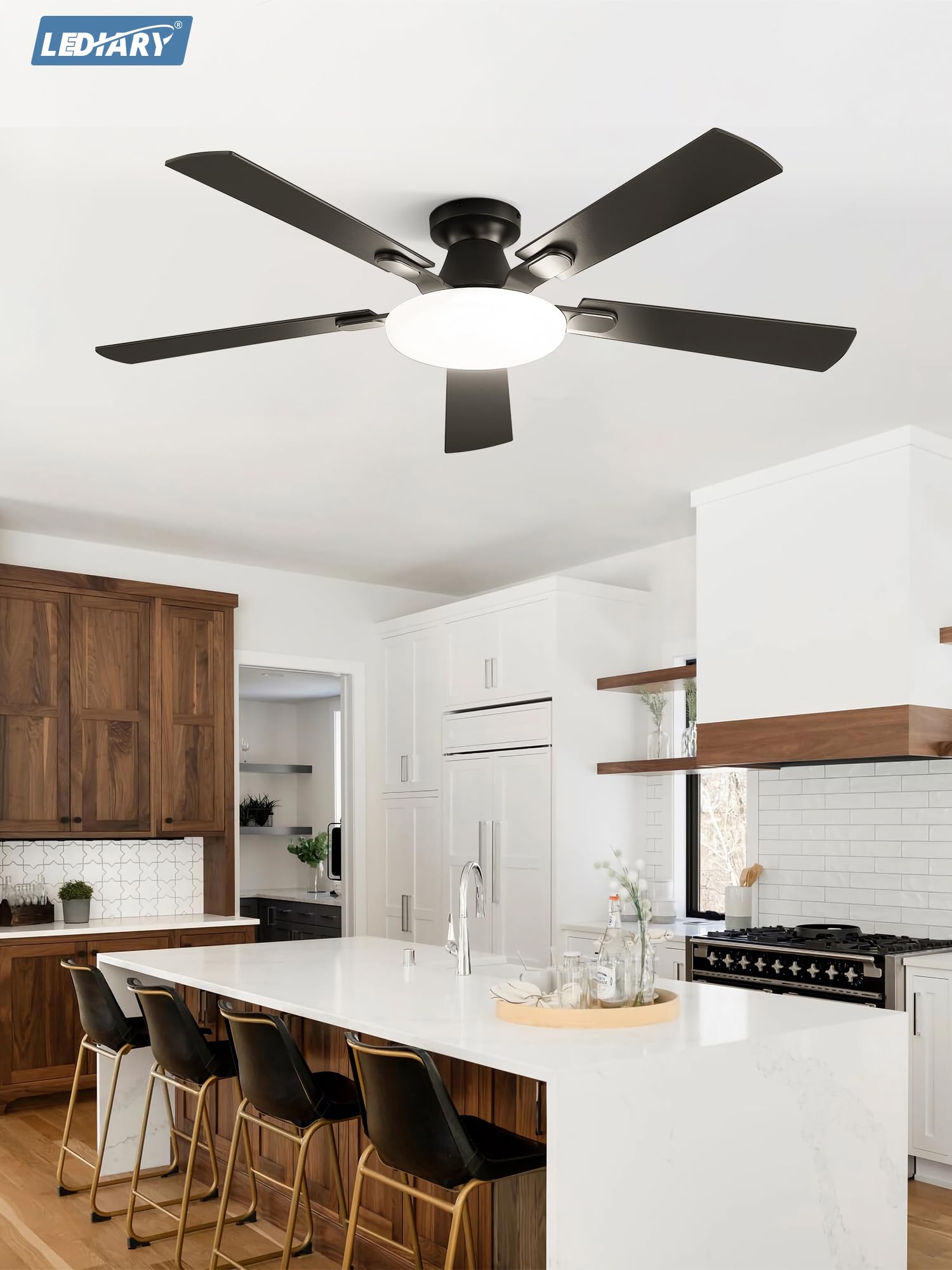 LEDIARY ventilador instalado en porche cubierto, iluminación y ventilación segura