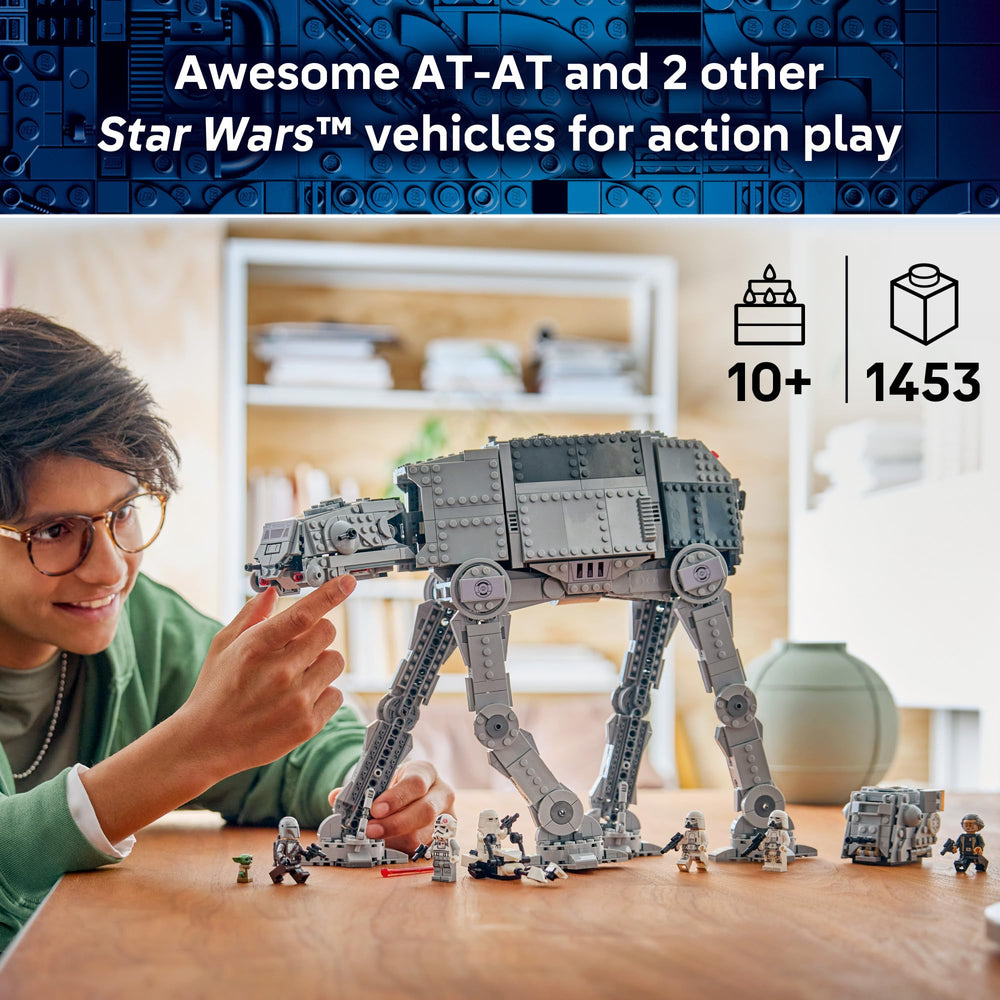 LEGO AT-AT cabina abierta con minifiguras, facilita juego y acceso interior