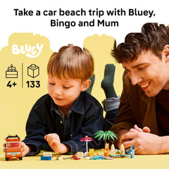 LEGO Bluey minifiguras Bluey, Bingo y Mamá listos para el juego