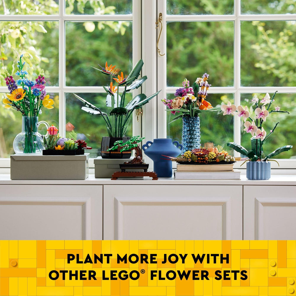 LEGO Cherry Blossoms combinado con otras flores LEGO formando un ramo vibrante