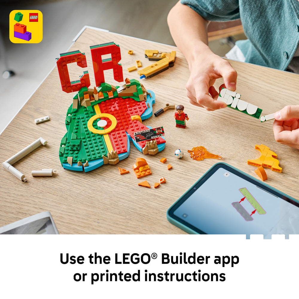 LEGO Cristiano Ronaldo in the LEGO Builder app with 3D rotate view