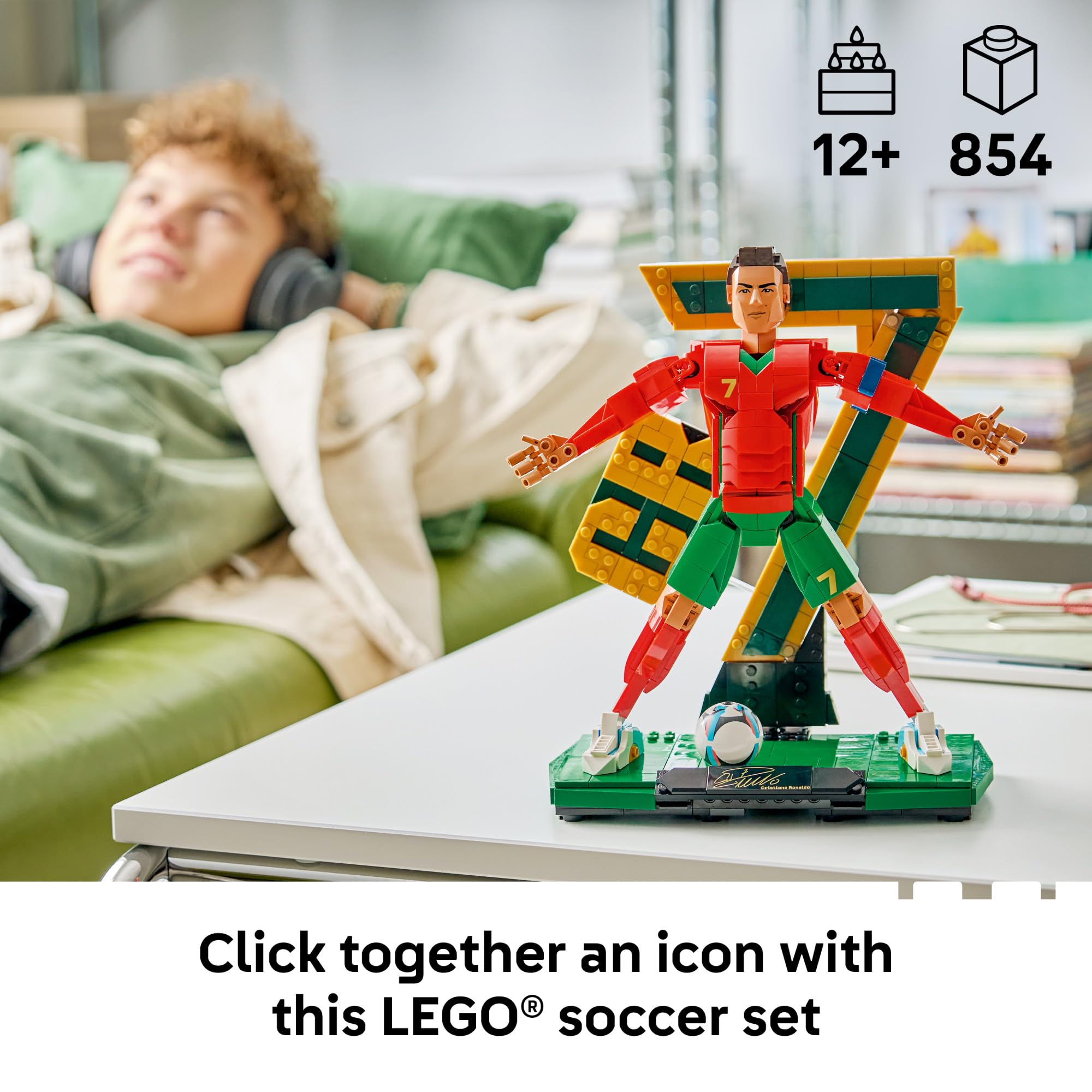 LEGO Cristiano Ronaldo detalle del torso y camiseta número 7 para realismo