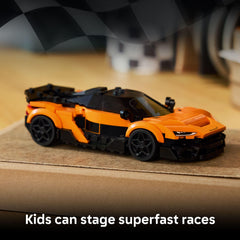 LEGO McLaren W1 alerón ajustable mostrando función y dinamismo