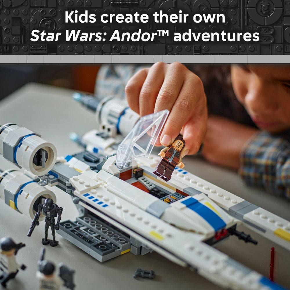 LEGO U-Wing primer plano de lanzadores de resorte para acción