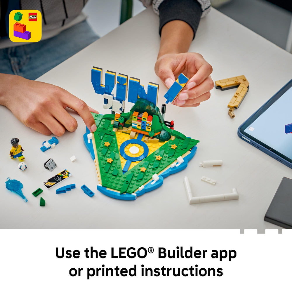 LEGO Vini Jr. comparación de tamaño con objetos cotidianos para referencia