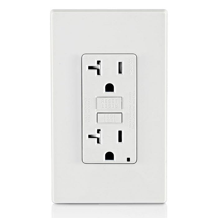 Leviton GFCI instalado en exterior resistente a la intemperie, protección continua