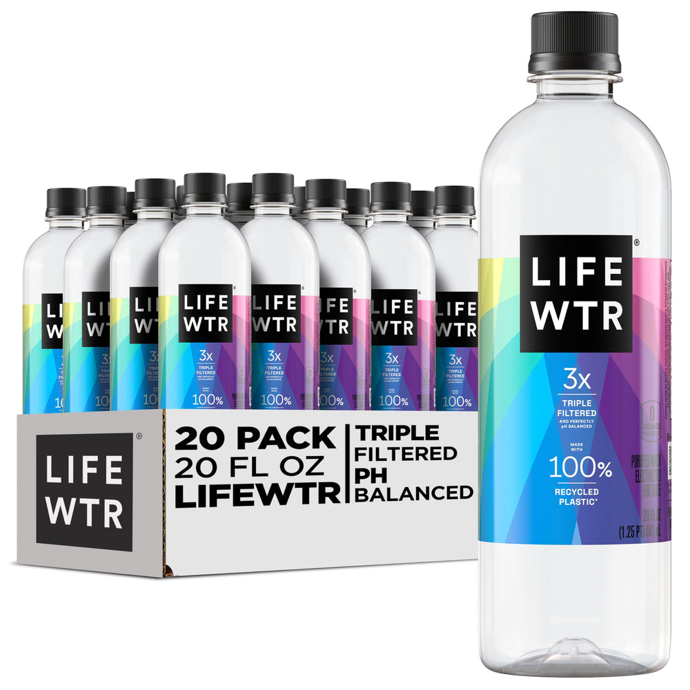 LIFEWTR frontal del pack de 20 botellas mostrando diseño y reciclaje