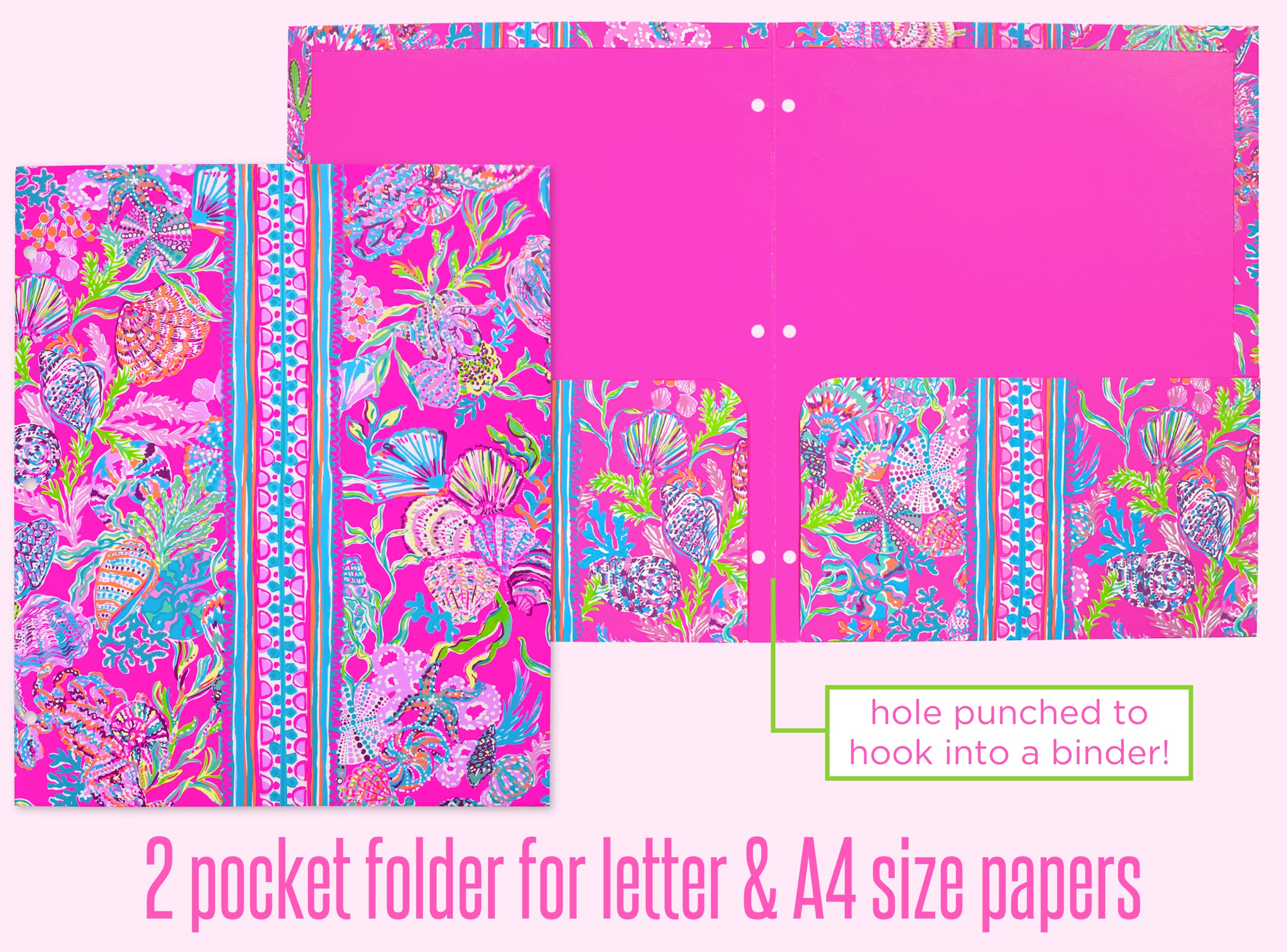 Lilly Pulitzer carpeta en uso sobre escritorio mostrando organización inmediata