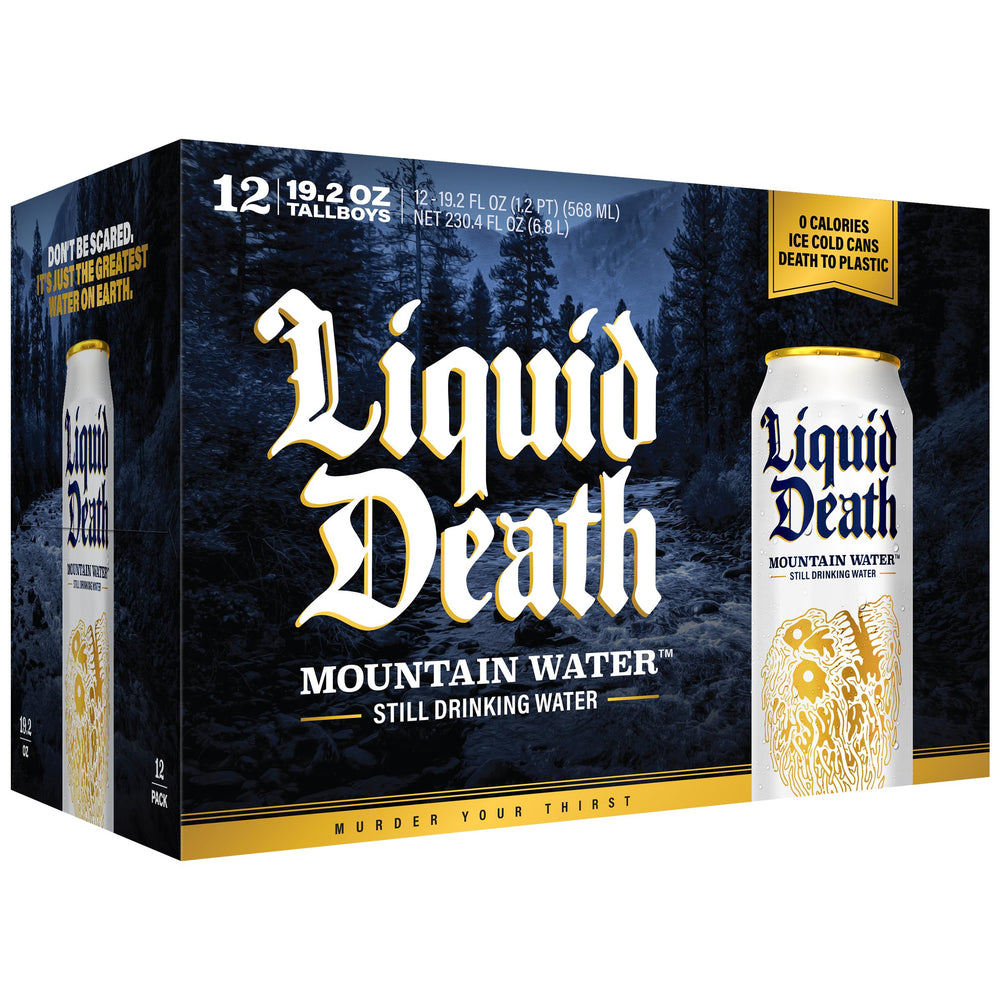 Liquid Death en picnic mostrando conveniencia y alternativa al plástico