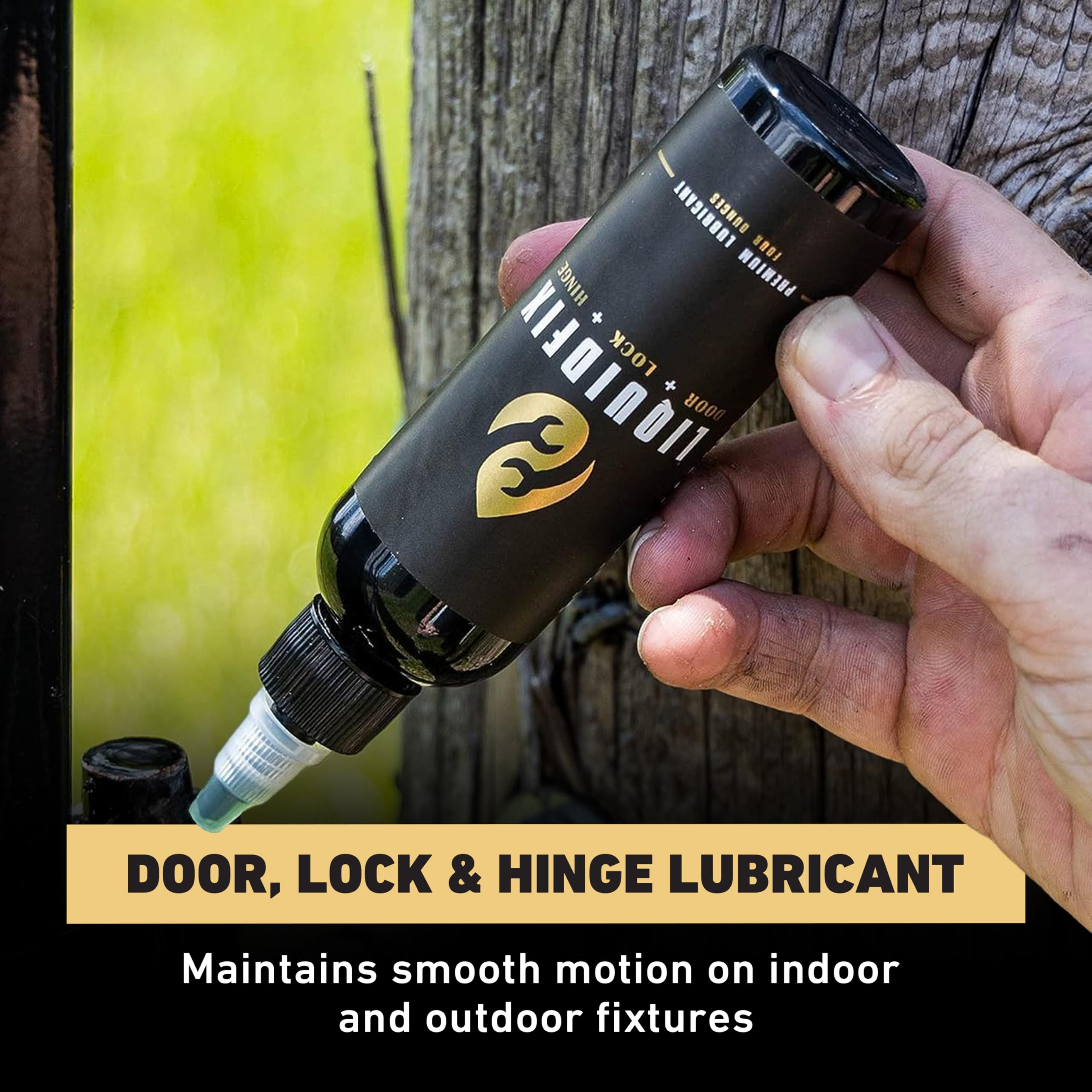 LIQUIDFIX aplicando gota en cerradura para un funcionamiento más suave