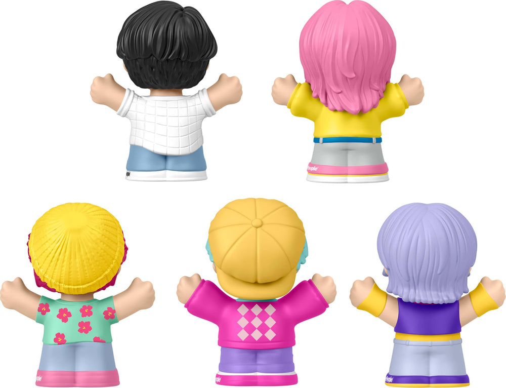 Little People Collector comparación de tamaño en mano mostrando escala realista