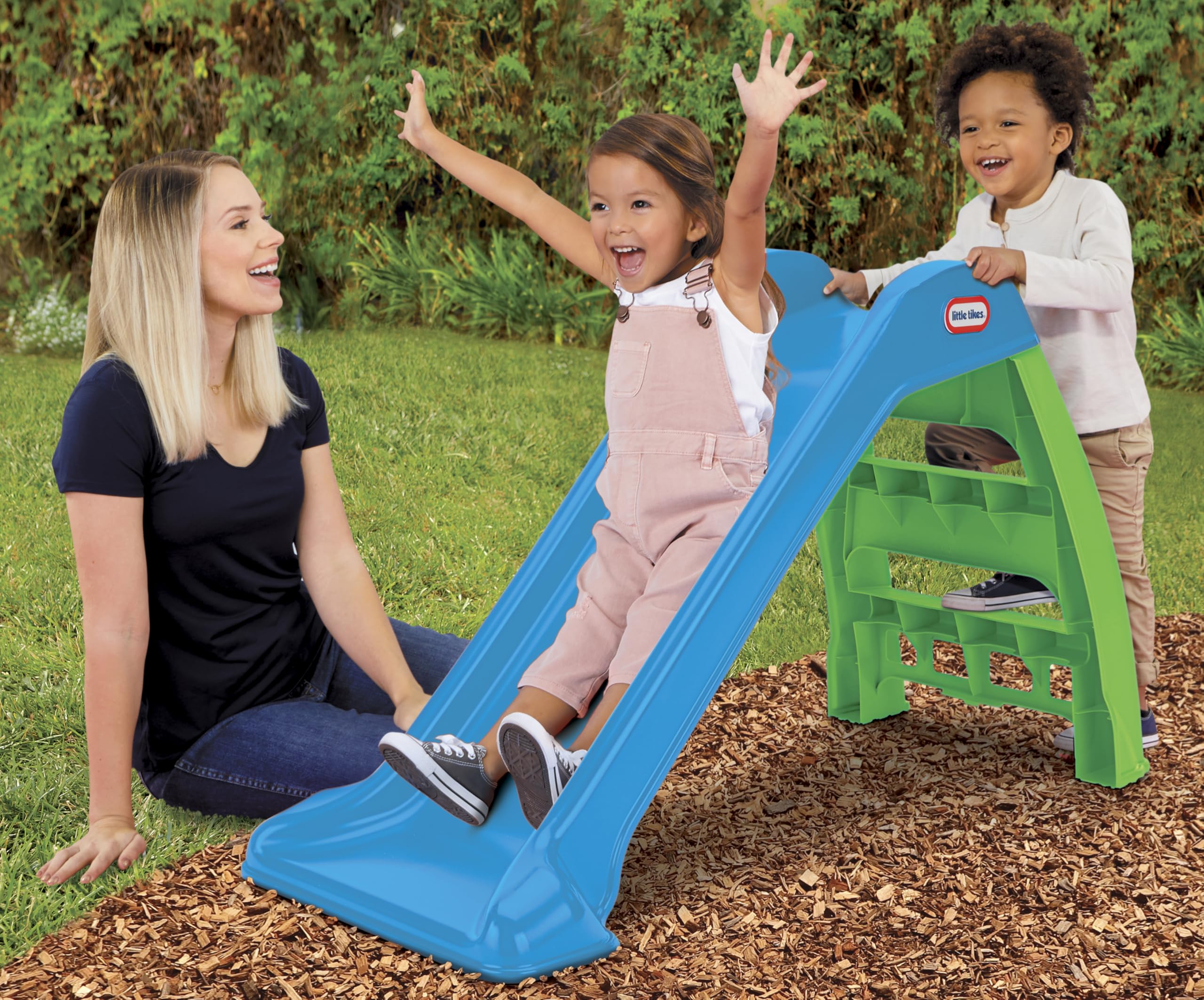 Little Tikes comparación de tamaño con niño, dimensión adecuada