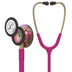 Littmann Classic III vista frontal mostrando pieza torácica y arnés cómoda