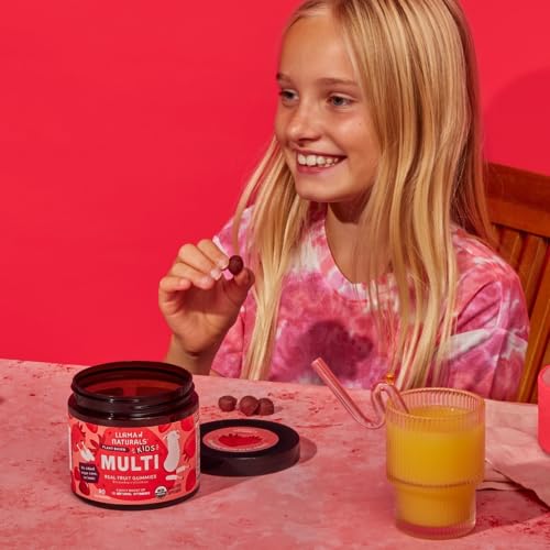 Llama Naturals niños y familia usando gominolas con sonrisa