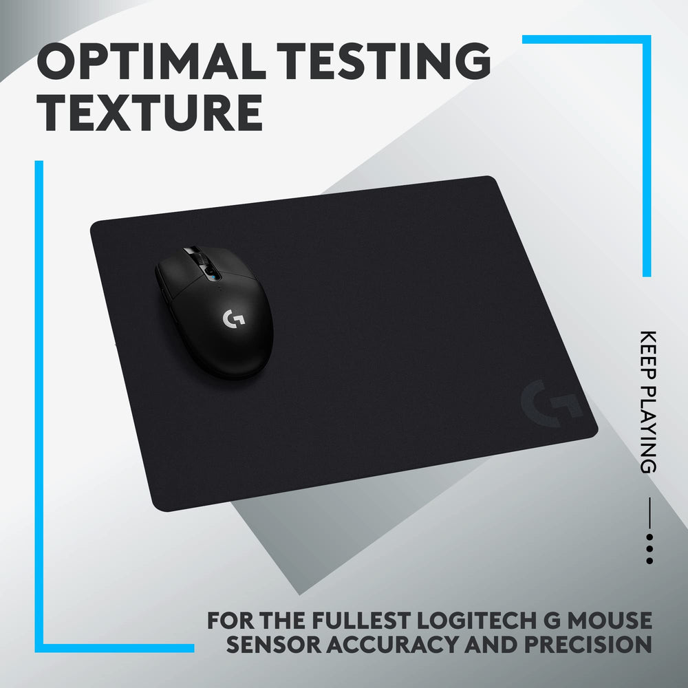 Logitech G440 ratón gaming en uso mostrando deslizamiento consistente