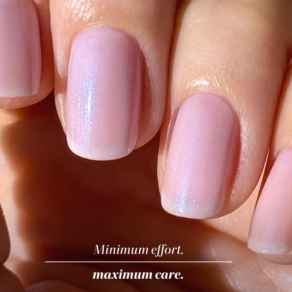 LONDONTOWN producto en escenario lifestyle para manicura rápida diaria