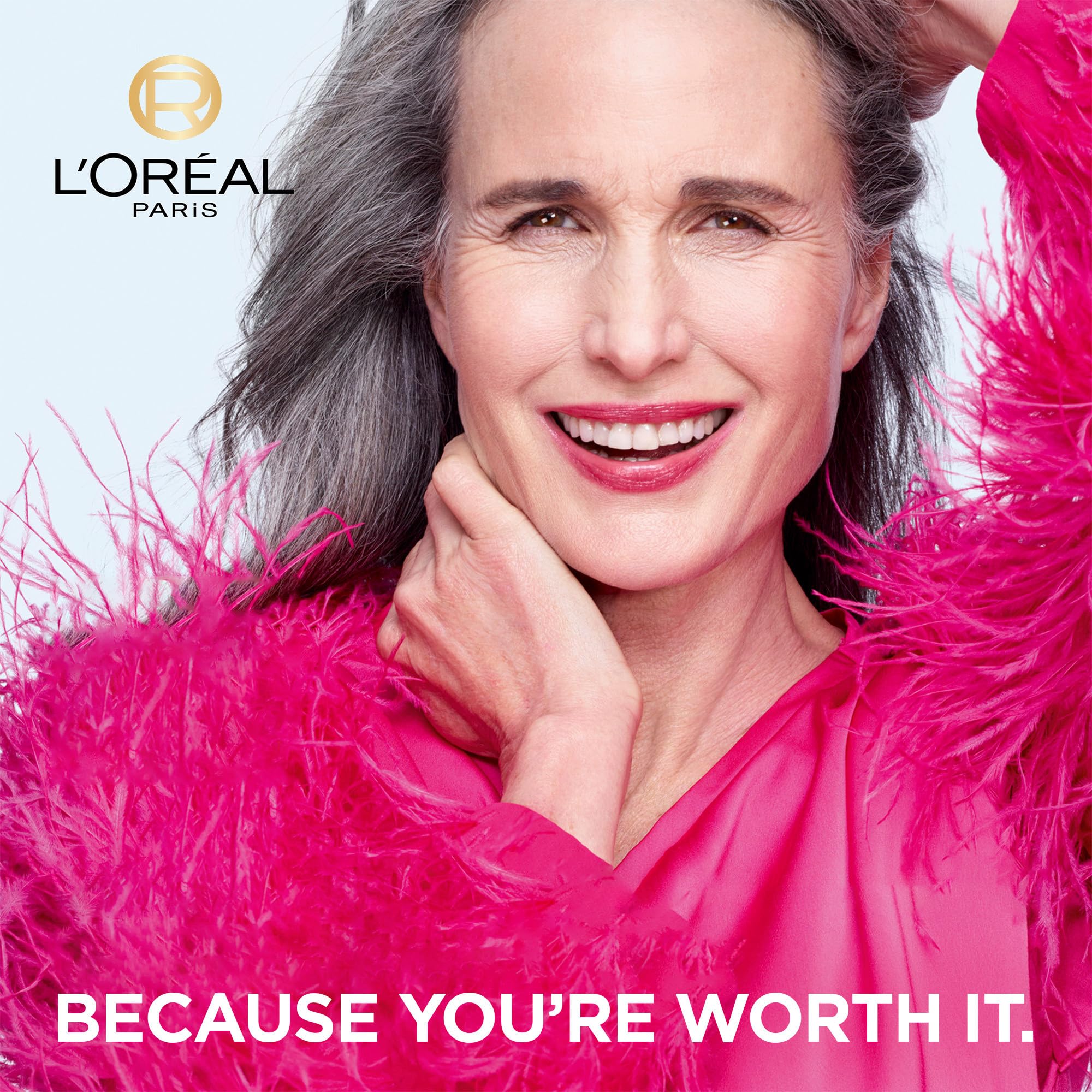 L'Oreal Paris detalle de pigmentos rosados en la crema que aportan corrección de tono