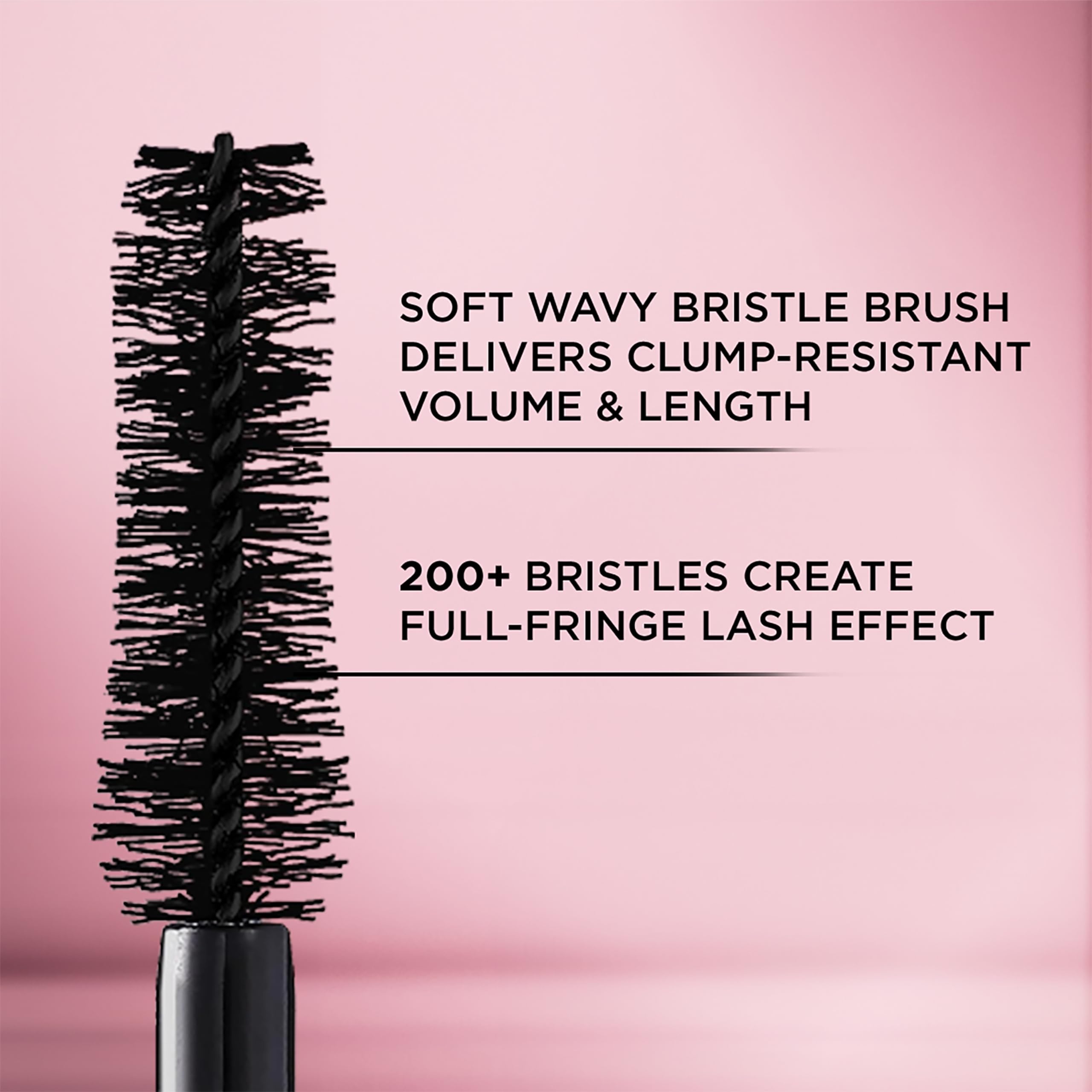 L'Oreal Paris mascara en neceser mostrando portabilidad y uso diario