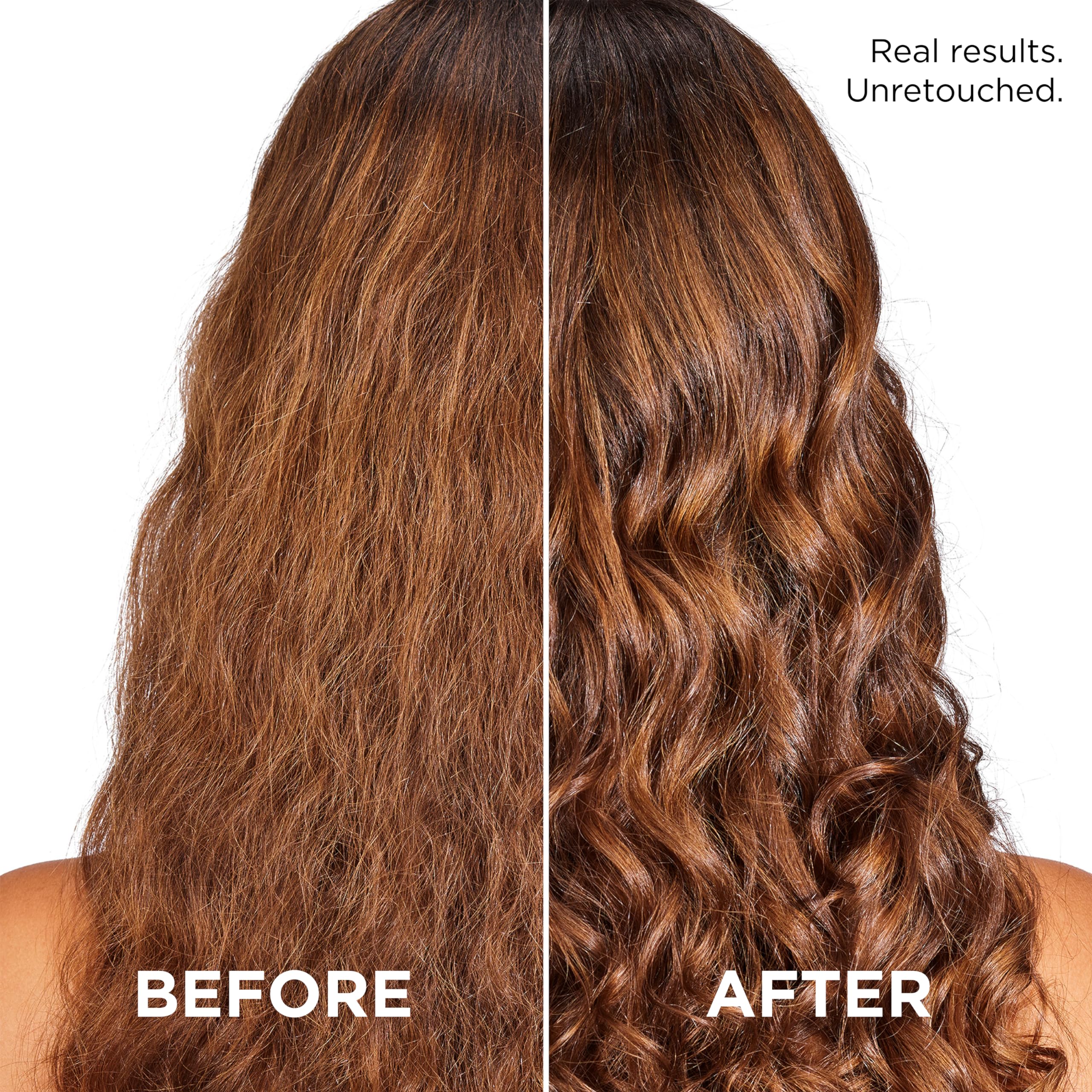 L'Oreal Paris champú EverPure en mano demostrando fácil aplicación