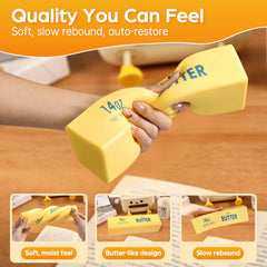 LYPMWKMWH squishy en mano mostrando tamaño grande, útil para apretar y calmar