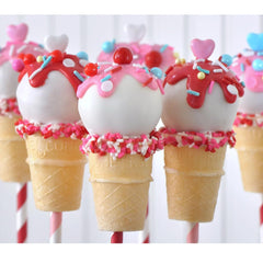 LYZA'S SWEETS & TREATS mini vasos presentados en bandeja para fiestas