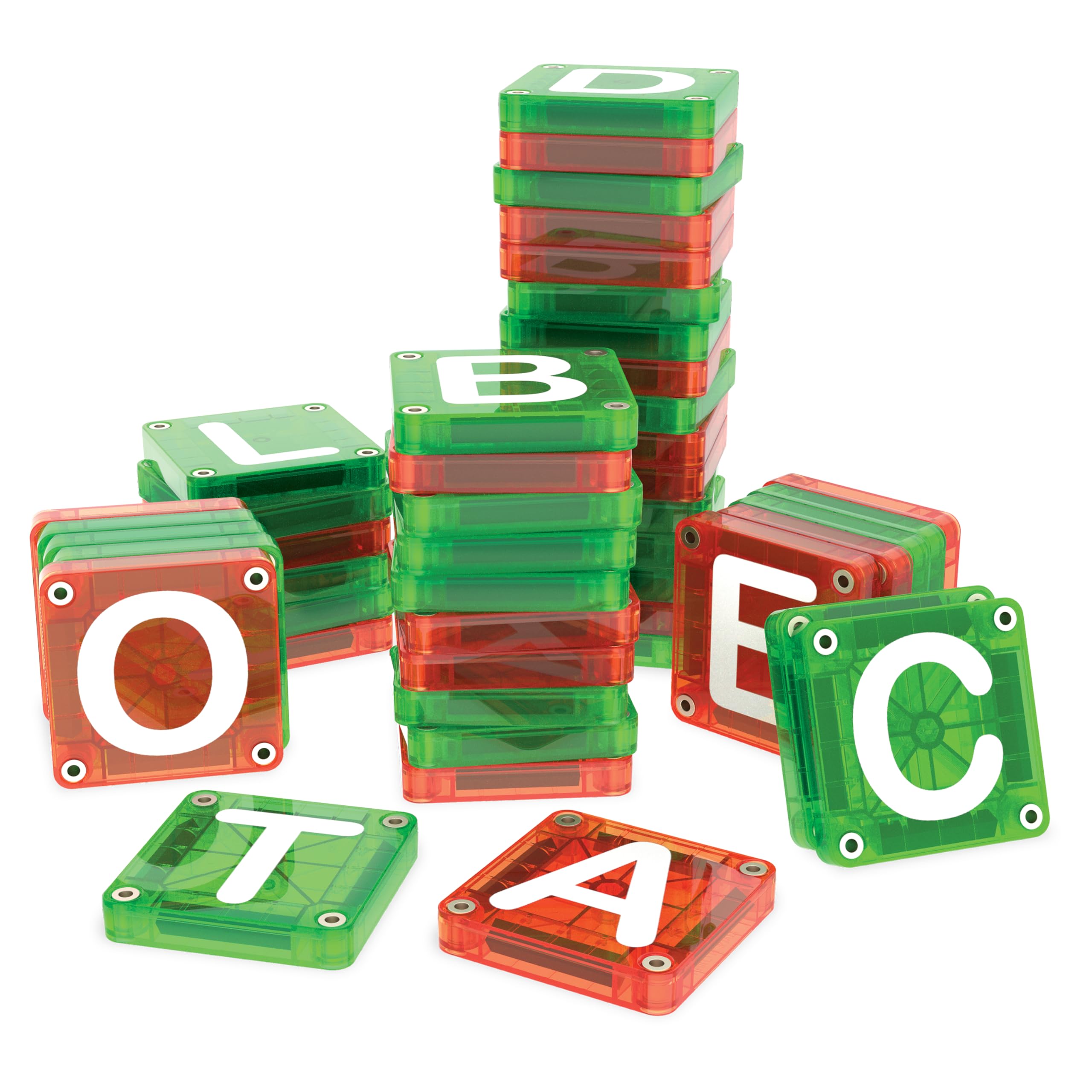 MAGNA-TILES set en aula sobre mesa para actividades colaborativas