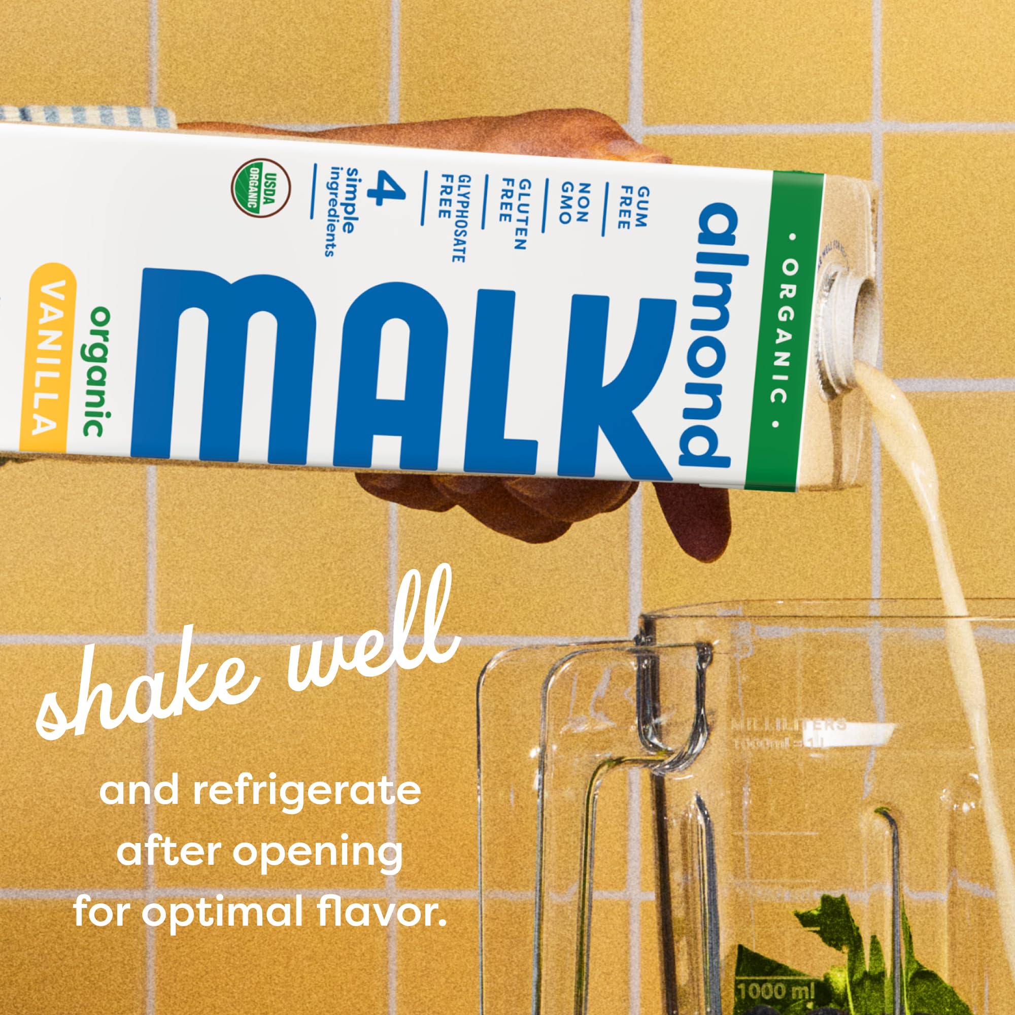 MALK textura cremosa vertida en vaso para usar en bebidas y batidos