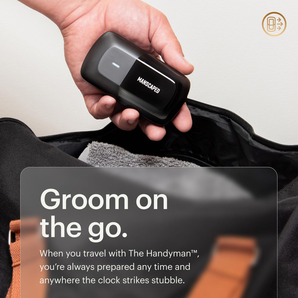 MANSCAPED puerto USB-C mostrando recarga rápida y conveniencia