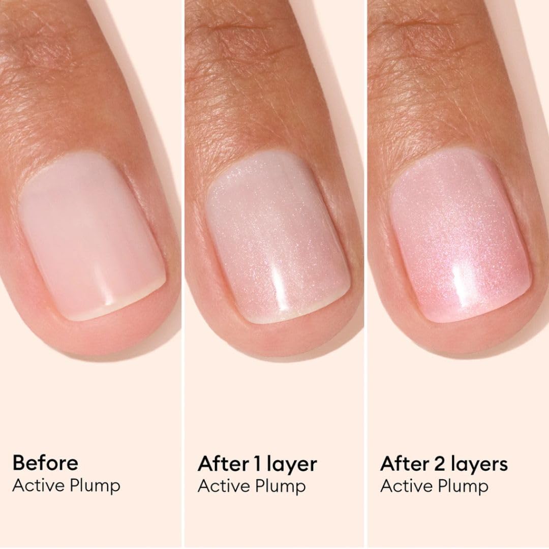 Manucurist manicura en mano en ambiente lifestyle con acabado elegante