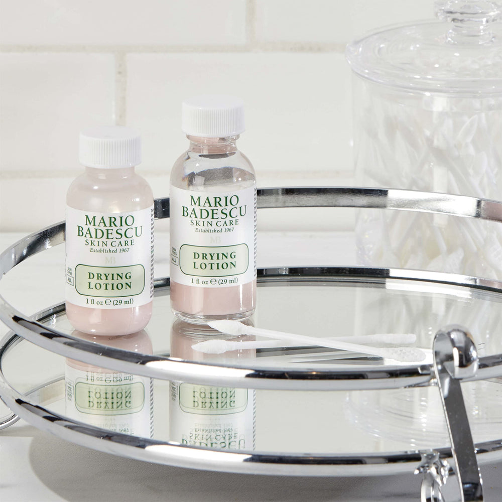 Mario Badescu etiqueta con lista de ingredientes clave y beneficios