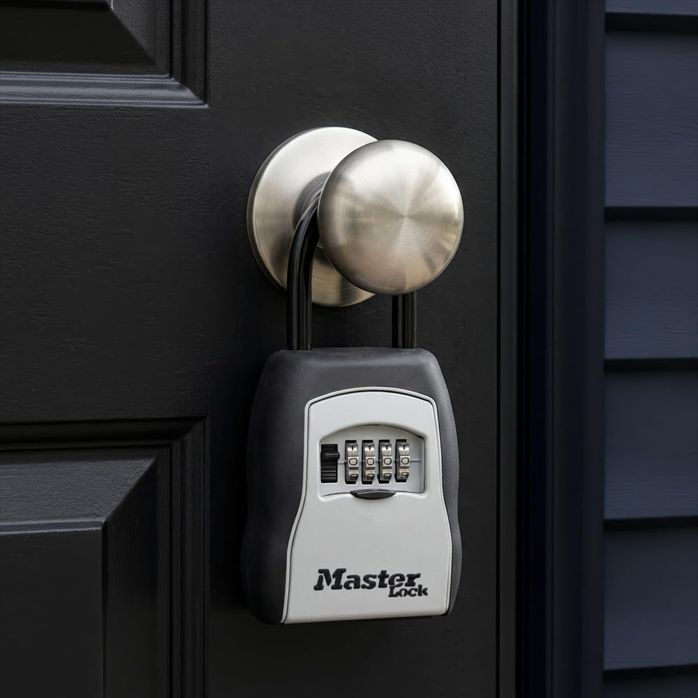 Master Lock detalle de la tapa protectora que evita entrada de agua