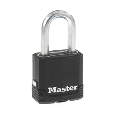Master Lock candado frontal mostrando cuerpo resistente y seguridad
