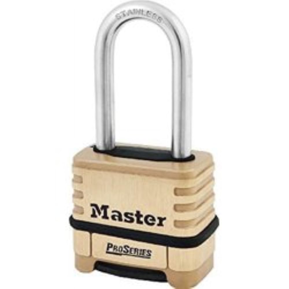 Master Lock cuerpo de latón macizo mostrando resistencia a la corrosión