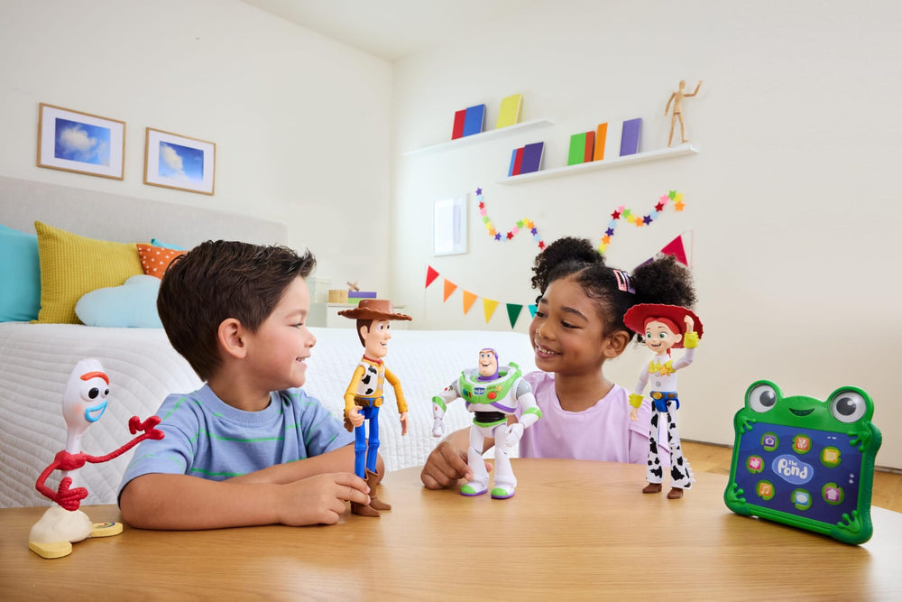 Mattel Buzz Lightyear primer plano del rostro con nueva expresión clásica y detalle