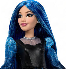 Mattel Chloe Wonderland primer plano cabello liso con mechones brillantes