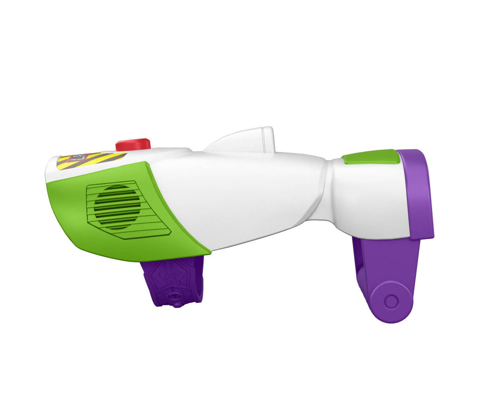 Mattel comparación de tamaño del brazalete con mano para ajuste seguro