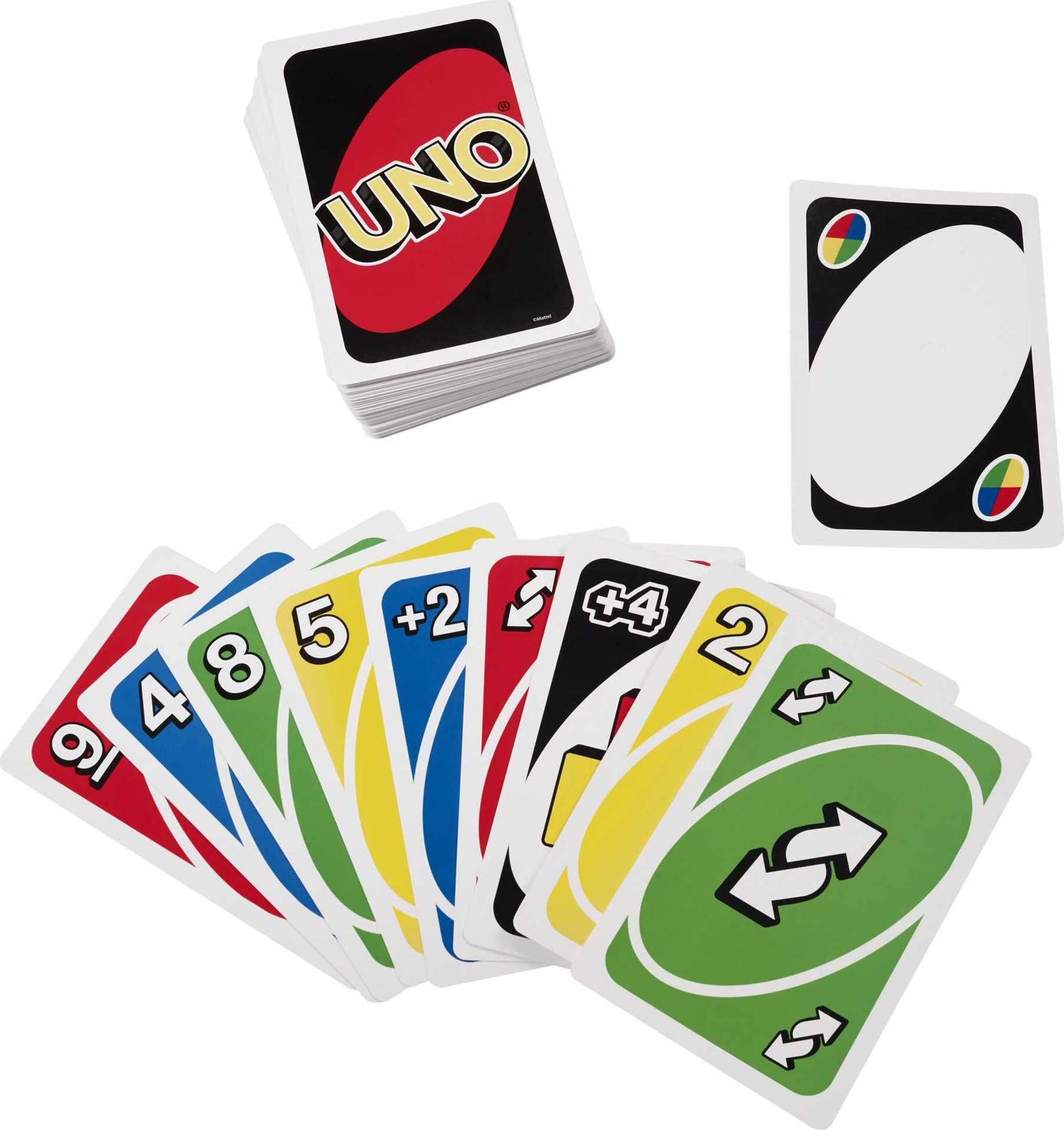 Mattel Games familia jugando Giant UNO en sala, diversión multigeneracional