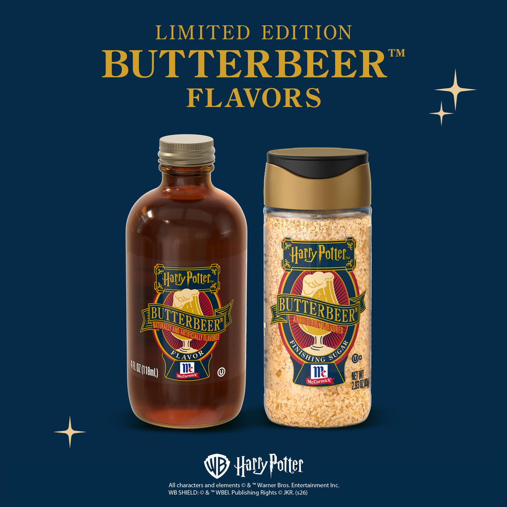 McCormick frasco Butterbeer en mano demostrando tamaño compacto