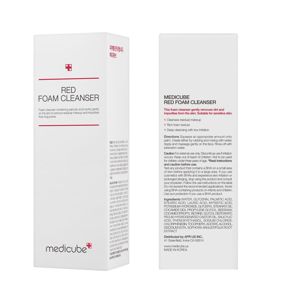 medicube en baño, escena lifestyle que transmite rutina diaria equilibrada